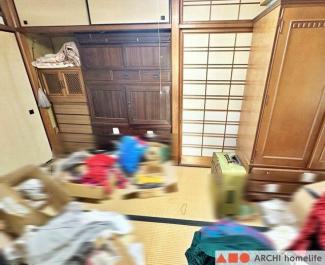 10.0帖の隣にある4.0帖のお部屋です。襖を開ければ広々使