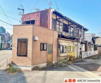 中古建て付の土地です。