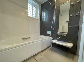 ゆったりくつろげる浴室！