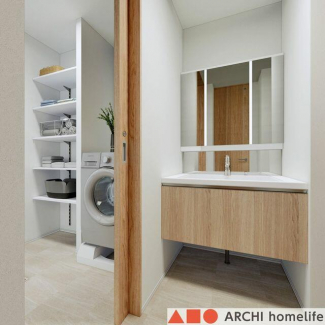 【飾東町庄Ａ】洗面スペースと脱衣スペースを分けることで、混雑