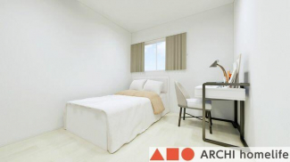 【飾東町庄Ａ】２階の２部屋の洋室にも収納スペースを設けていま