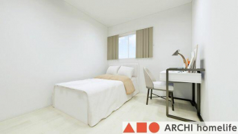 【飾東町庄Ａ】２階の２部屋の洋室にも収納スペースを設けていま