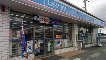 ローソン姫路花田小川店まで240m