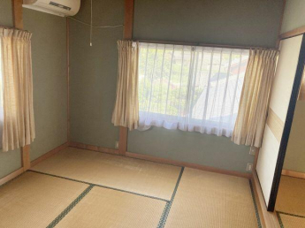 2F6帖の和室です。