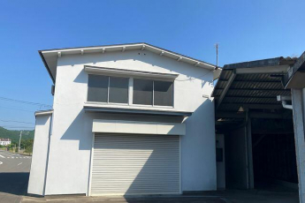 附属建物の様子です。