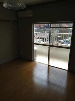 新宅ビルの画像