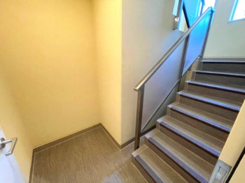 ★1階入り口の階段