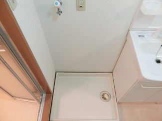 洗濯機置場は室内なので防犯に安心です！