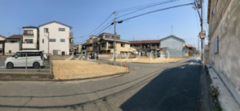 前面道路含む現地写真です