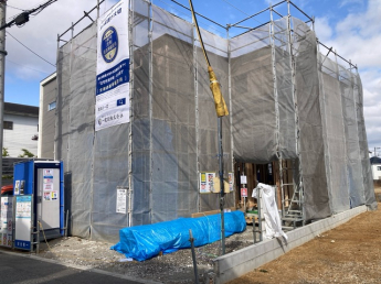 落ち着いた雰囲気の外観です