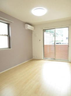 内装は落ち着いています