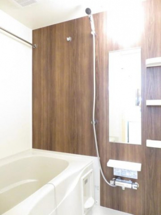 ゆったり過ごせるお風呂です