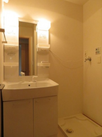 コンパクトで使いやすい洗面所