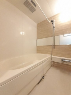 コンパクトで使いやすいお風呂です