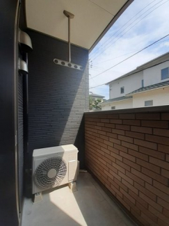 バルコニーからの眺めを楽しみながら食事をしませんか