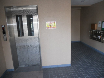 【エントランス】