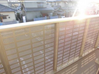 【バルコニー】