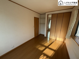 全居室に収納を完備しておりますので、いつでもお部屋をすっきりとお使い頂けそうです。自分好みのインテリアやレイアウトを考えるのも楽しみです♪