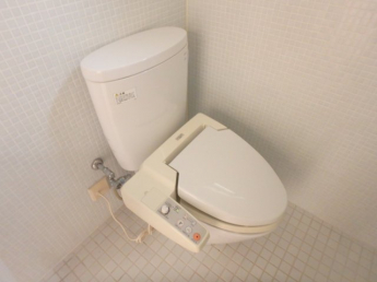 清潔感のあるトイレです