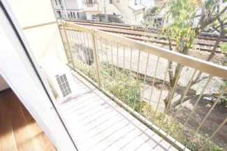 【バルコニー】