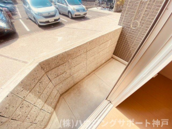 【バルコニー】