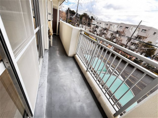 【バルコニー】