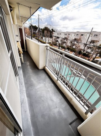 【バルコニー】