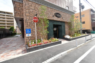 【エントランス】