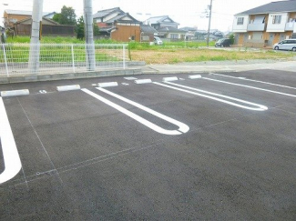 駐車場に車を止められます