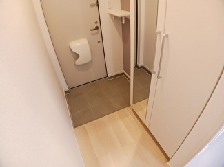 シンプルで使いやすい玄関です