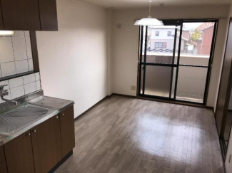 8.4帖のダイニング