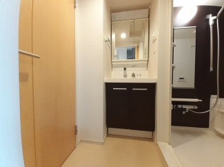 忙しい朝には欠かせない洗面所です