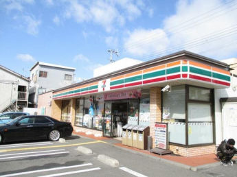 セブンイレブン西明石南町店まで102m
