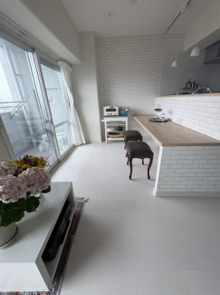 リビングはファッションを楽しむようにラグや家具とコーディネー