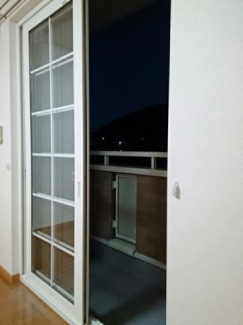 【バルコニー】