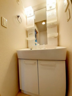 【洗面所】