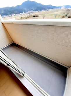 【バルコニー】