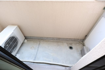 【バルコニー】