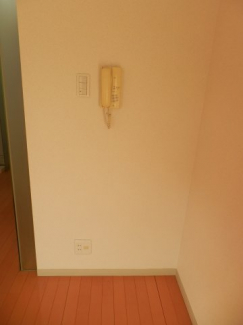 インターホン付きです。