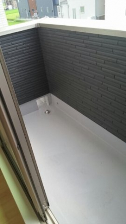 【バルコニー】