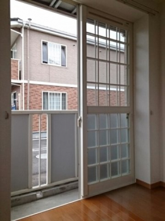 【バルコニー】