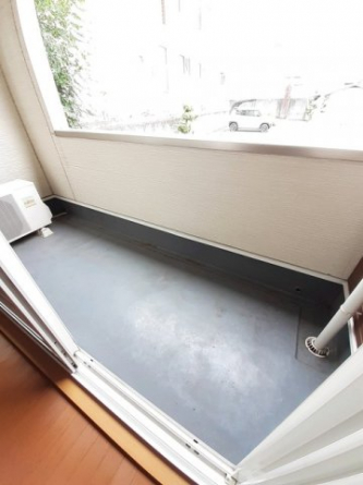 【バルコニー】