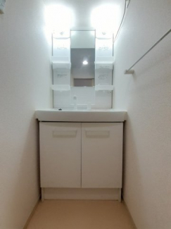 【洗面所】
