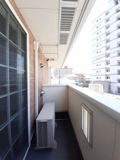 【バルコニー】