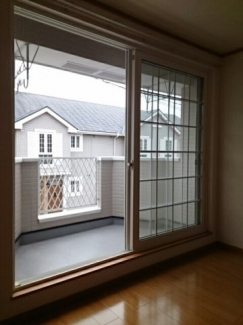 【バルコニー】