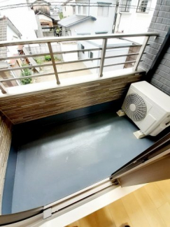 【バルコニー】