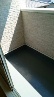 【バルコニー】