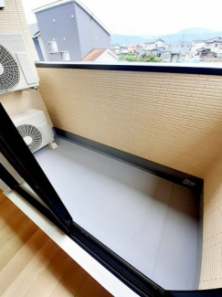 【バルコニー】