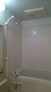 ゆったり過ごせるお風呂です