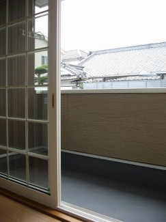 【バルコニー】